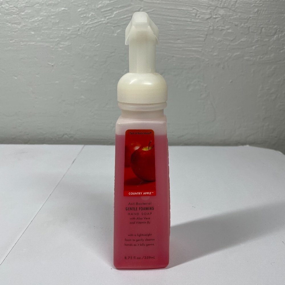 Bath & Body Works Country Apple Gentle Foaming Hand Soap 8.75 oz Expired Rare
